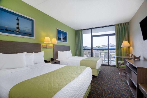 Travelodge by Wyndham Outer Banks/Kill Devil Hills - image 2