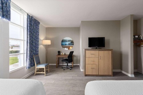 Days Inn by Wyndham Kill Devil Hills Oceanfront - Wilbur - image 18