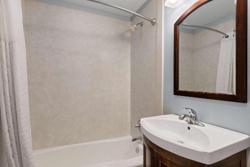 Days Inn by Wyndham Kill Devil Hills Oceanfront - Wilbur - image 25