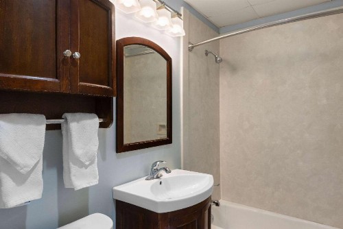 Days Inn by Wyndham Kill Devil Hills Oceanfront - Wilbur - image 29