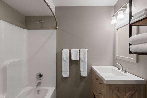 Days Inn by Wyndham Kill Devil Hills Oceanfront - Wilbur - image 33