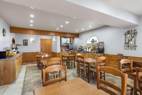 Days Inn by Wyndham Kill Devil Hills Oceanfront - Wilbur - image 38