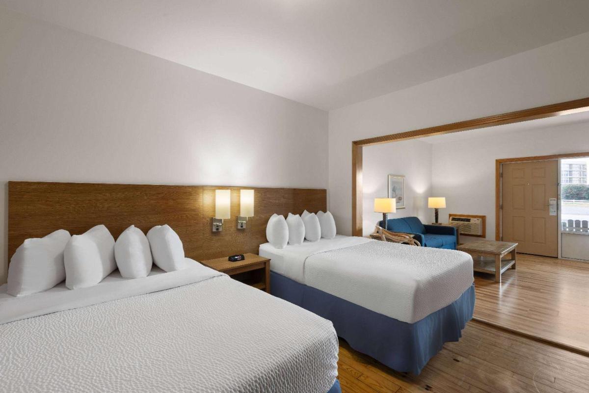 Days Inn by Wyndham Kill Devil Hills Oceanfront - Wilbur - image 4