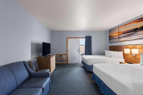 Days Inn by Wyndham Kill Devil Hills Oceanfront - Wilbur - image 5