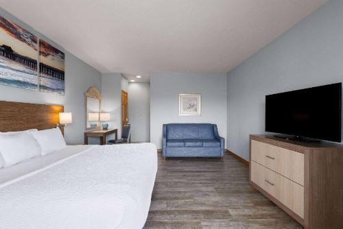 Days Inn by Wyndham Kill Devil Hills Oceanfront - Wilbur - image 7