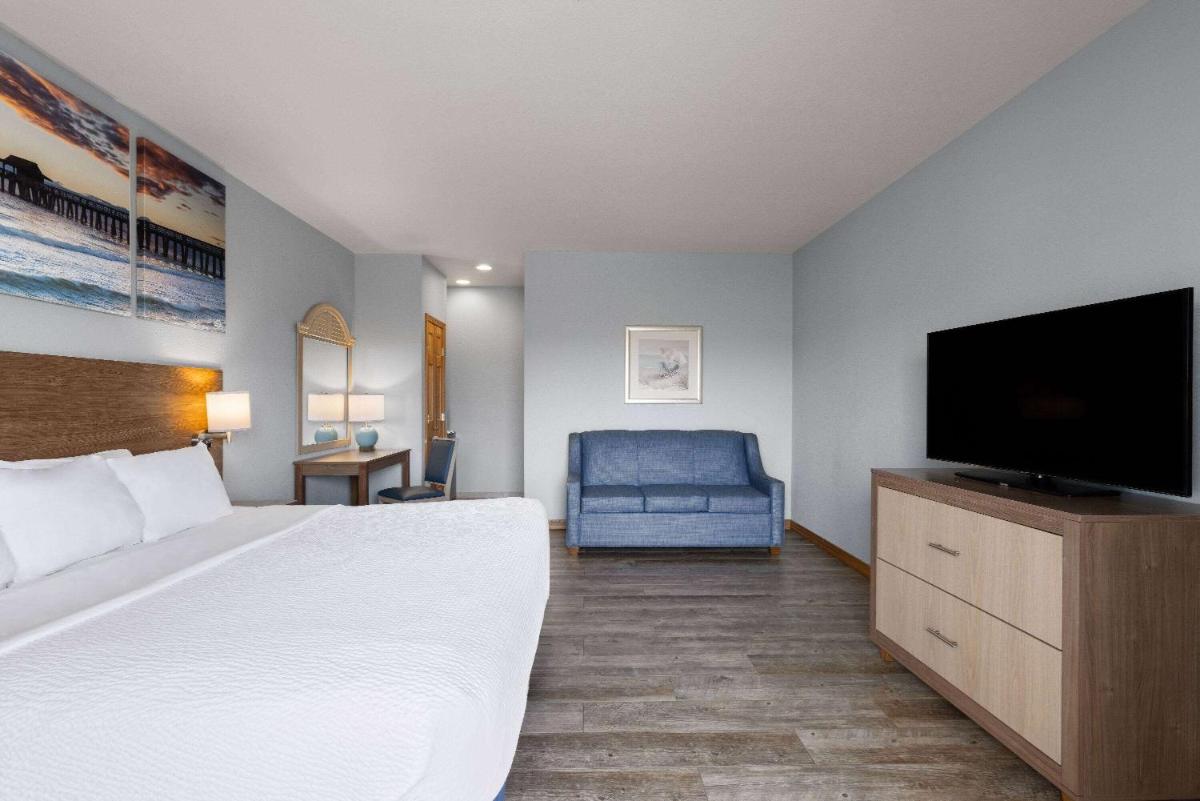 Days Inn by Wyndham Kill Devil Hills Oceanfront - Wilbur - image 7
