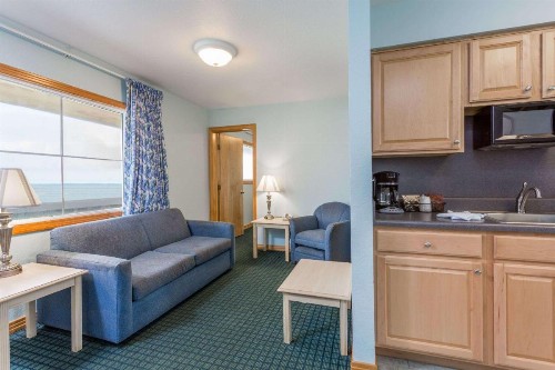 Days Inn & Suites by Wyndham Kill Devil Hills-Mariner - image 28