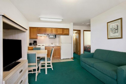 Days Inn & Suites by Wyndham Kill Devil Hills-Mariner - image 38