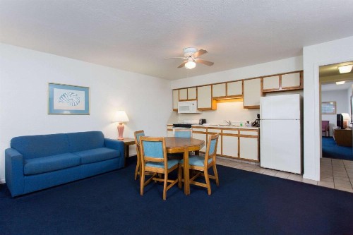 Days Inn & Suites by Wyndham Kill Devil Hills-Mariner - image 48