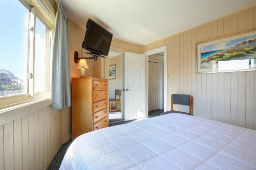Outer Banks Beach Club - image 31