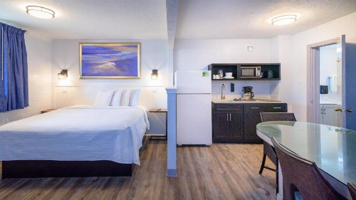 Outer Banks Motor Lodge - image 12