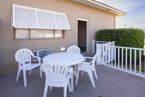 Outer Banks Motor Lodge - image 30