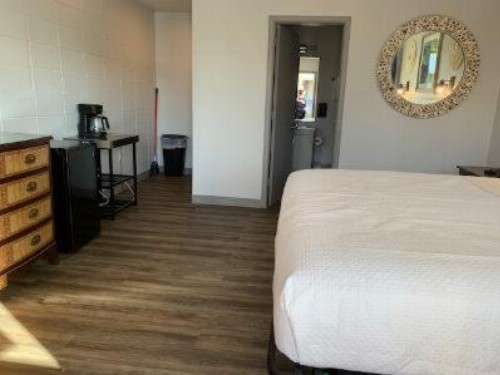 Outer Banks Motor Lodge - image 4