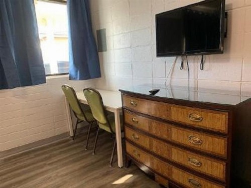 Outer Banks Motor Lodge - image 5