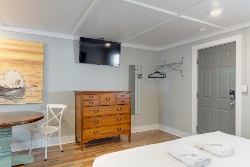 See Sea Motel - image 17