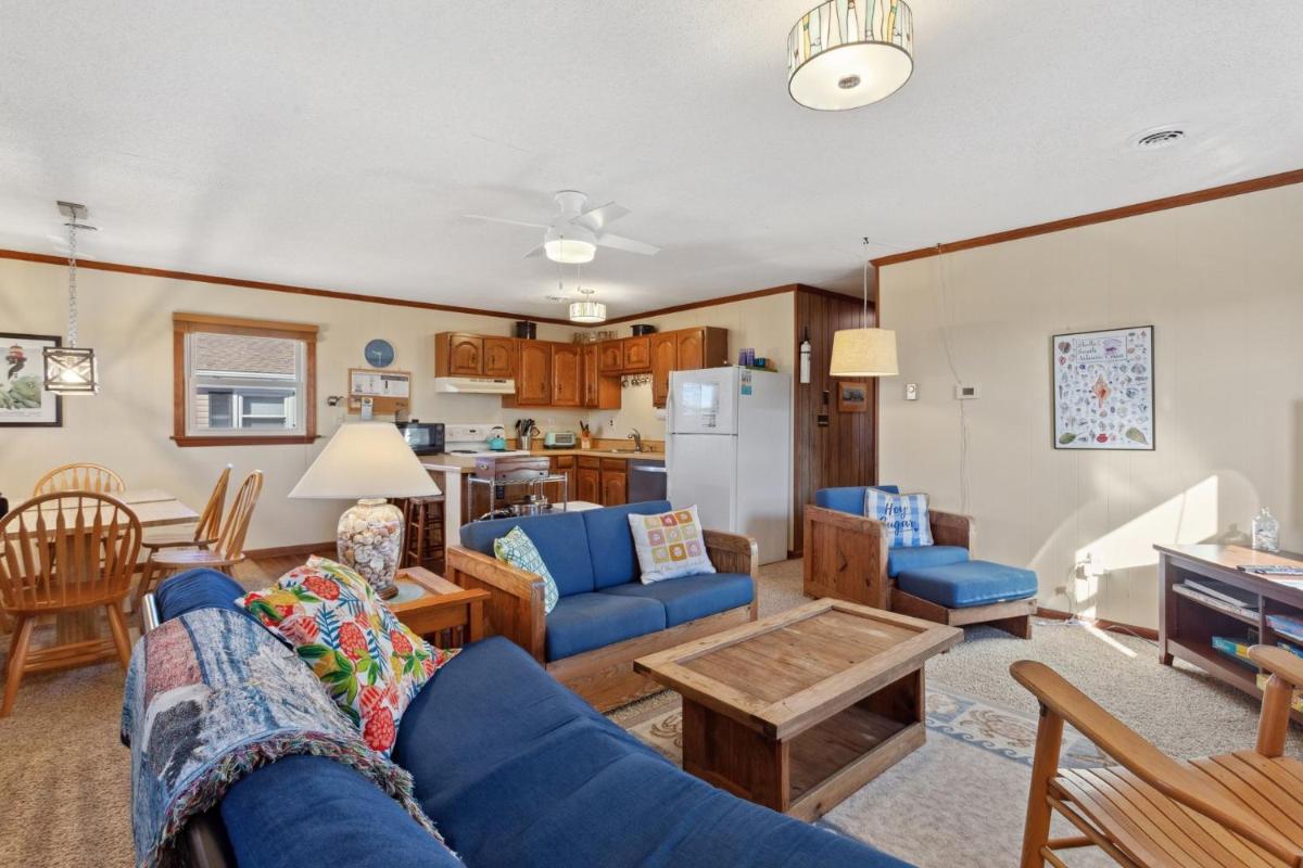 5165 - Holden Inn - main image