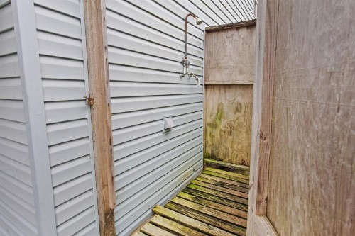 5005 - Bristow`s Bungalow - image 1
