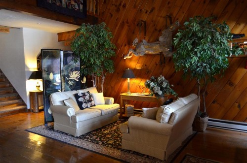 Greenbrier Inn Killington - image 12