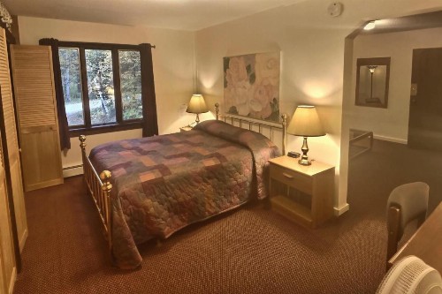 Mountain Sports Inn - image 13