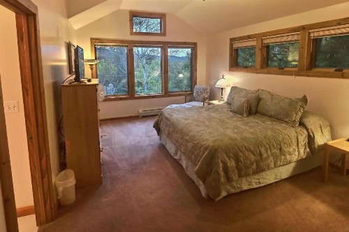 Mountain Sports Inn - image 36
