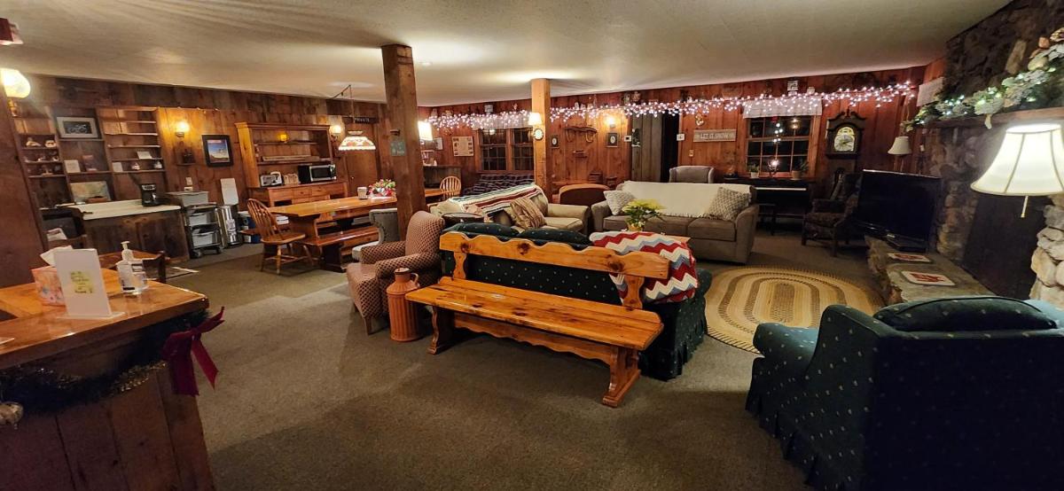 Turn of The River Lodge - main image