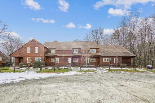 Glazebrook Townhouse Unit J4 - image 37