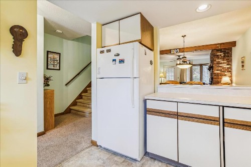 Glazebrook Townhouse Unit J4 - image 5
