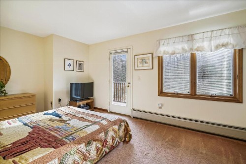 Glazebrook Townhouse Unit J5 - image 24