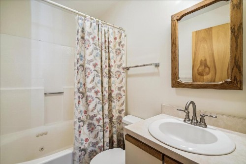 Glazebrook Townhouse Unit J5 - image 28