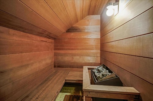 Glazebrook Townhouse Unit J5 - image 3