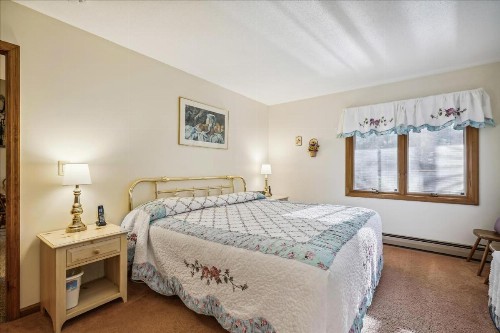 Glazebrook Townhouse Unit J5 - image 6