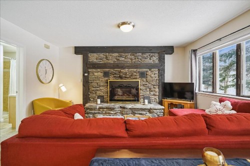 Northbrook Townhouse #3 - image 14