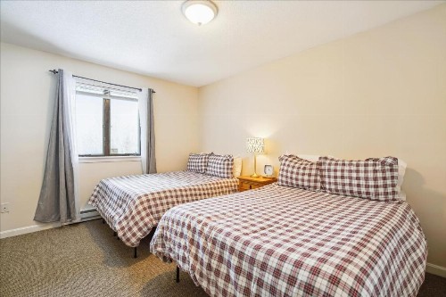 Northbrook Townhouse #3 - image 32