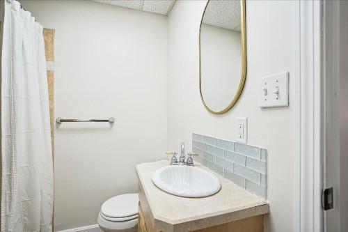 Northbrook Townhouse #3 - image 34