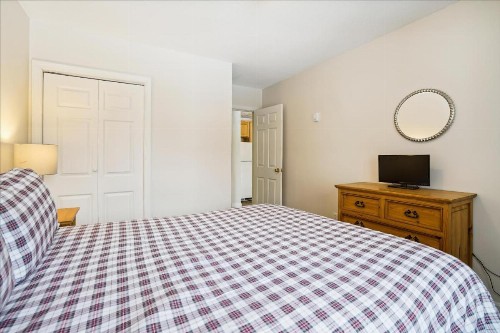 Northbrook Townhouse #3 - image 36