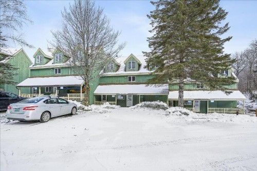 Northbrook Townhouse #3 - image 9