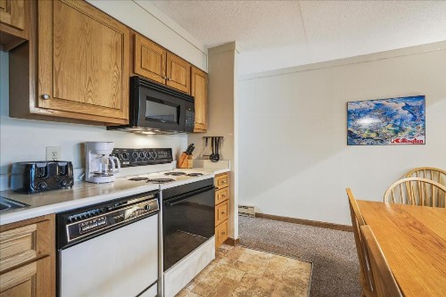 Whiffletree Condo Unit E8 - image 13