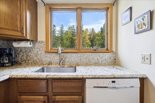 Edgemont Condo A2 - image 36