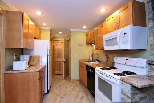 Edgemont Condo A1 - image 11