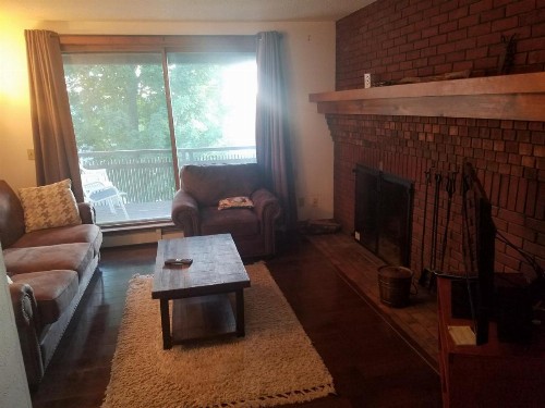 Ski In/Out Trailside Townhome - image 5