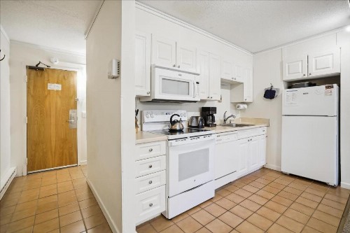 Whiffletree Condo Unit F5 - image 15