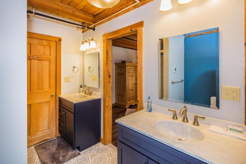 ViewmontChalet - image 23