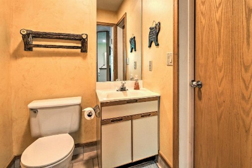 Killington Condo with Spa about 3 half Miles to Ski Resort! - image 8