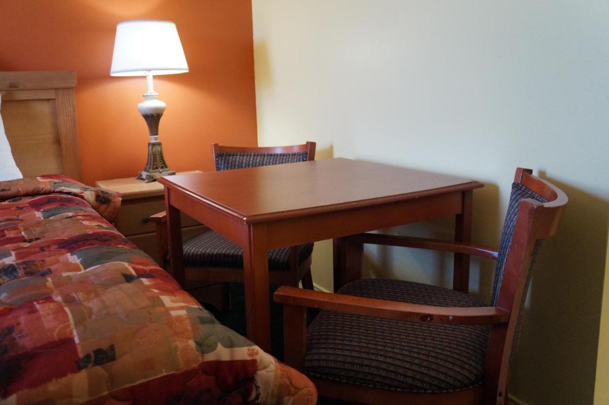 American Inn of Kinder - image 3