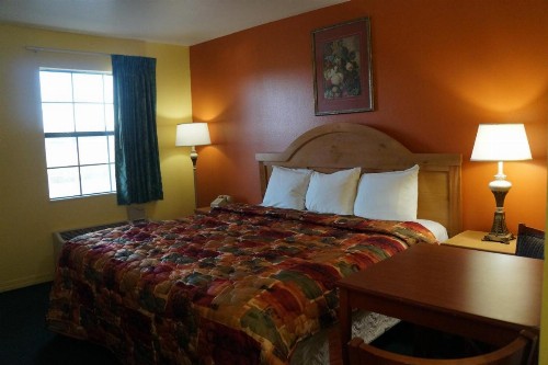 American Inn of Kinder - image 6
