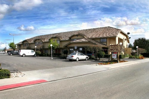 Keefers Inn King City - image 25