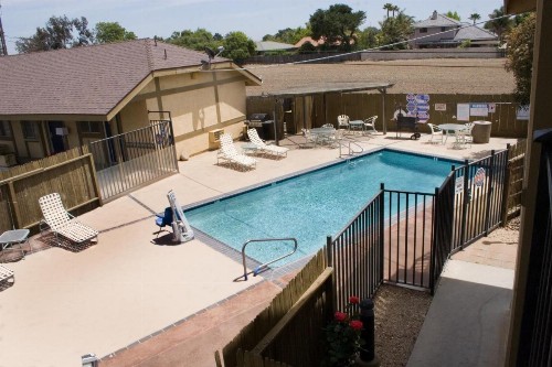 Keefers Inn King City - image 3