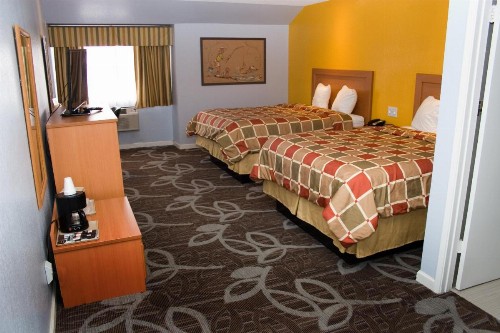 Keefers Inn King City - image 4