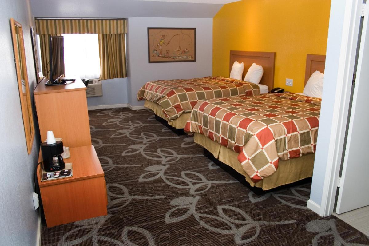 Keefers Inn King City - image 4