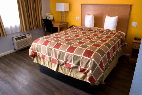 Keefers Inn King City - image 5